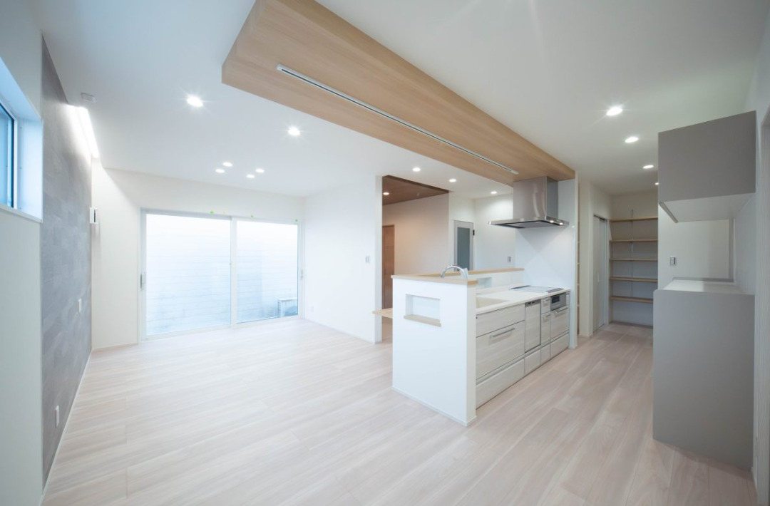 明るいLDKと効率的な水回り動線が整った暮らしを叶える住まい - 感動 - LDK