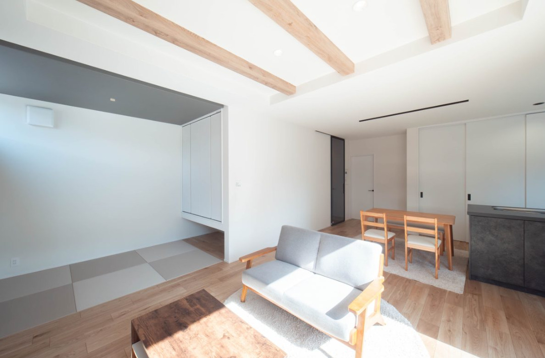 木の温もりを感じる収納豊富なナチュラル平屋 - 感動 - LDK