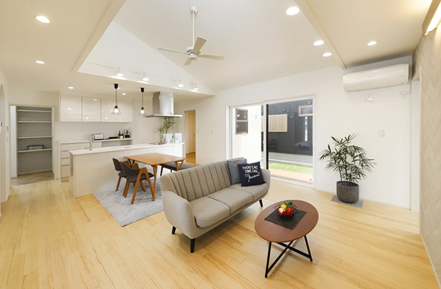 LDK - 鹿屋旭原Ⅱ 第二平屋モデルハウス「家事ラク動線と大容量収納が叶えるゆとりある家」(鹿屋市) - センチュリーハウス