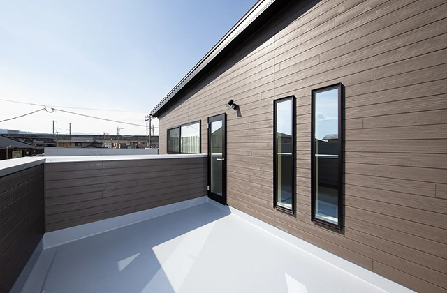 スカイバルコニー - 原田町2階建てモデルハウス「スカイバルコニーでおうち時間を楽しめる家」(薩摩川内市)- センチュリーハウス