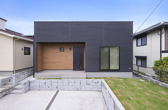 魚見町平屋モデルハウス「狭小地に建つ収納充実のキューブ型4LDK平屋」(鹿児島市) - センチュリーハウス