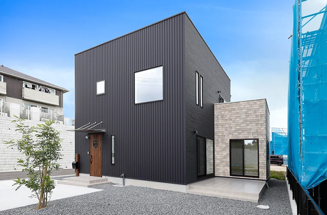 吉野町ゼロキューブ+BOXモデルハウス「洗練されたシンプルさとこだわりの2階建て」(鹿児島市)- センチュリーハウス