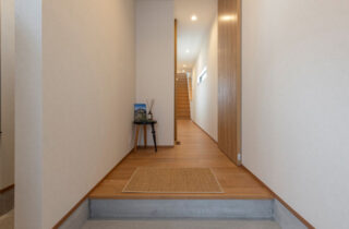 玄関 - 施工事例 - チェックハウスプラス