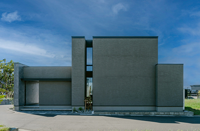 吉野モデルハウス「グレーキューブが織りなすホテルライクな2階建て」(鹿児島市) - チェックハウスプラス