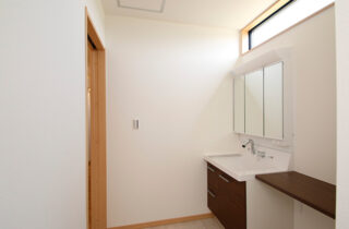 洗面所 - モダンなデザインと機能性を兼ね備えた上質な住まい クロノスホーム