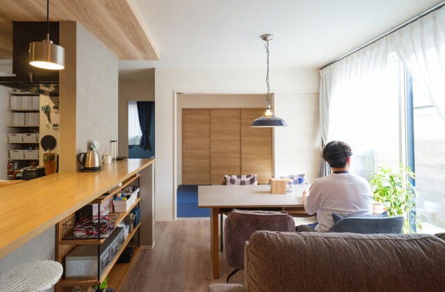 上質であたたかみのあるホテルライクな平屋 - デイジャストハウス - LDK