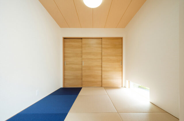 上質であたたかみのあるホテルライクな平屋 - デイジャストハウス - 和室