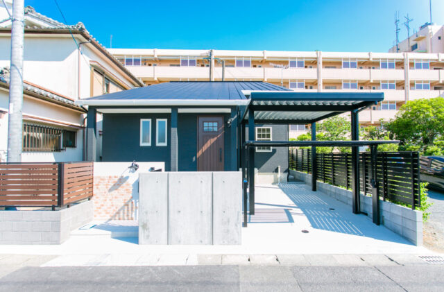 白基調のエレガント×シンプルなロフト付き平屋 - ハウスサポート - 外観