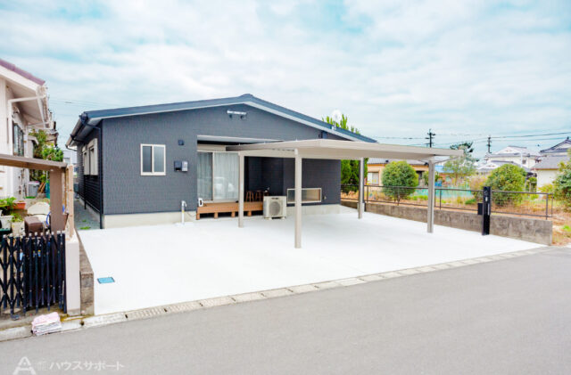 片流れ屋根でスタイリッシュな外観の家事ラクを叶える平屋 - ハウスサポート - 外観・外構