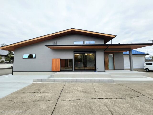 南九州市知覧町にて「開放感あふれる吹き抜けリビングのある平屋」の完成見学会【12/13,14】