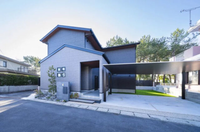 光が映える27帖大空間LDKに究極の家事ラク動線を備えた気品漂う2階建て - MBCハウス - 外観