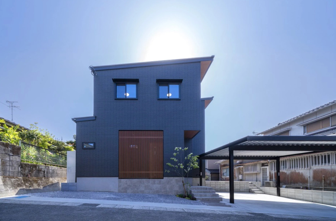 広さ・動線・収納力のすべてを兼ね備えた将来まで安心して暮らせるモダンな住まい - MBCハウス - 外観