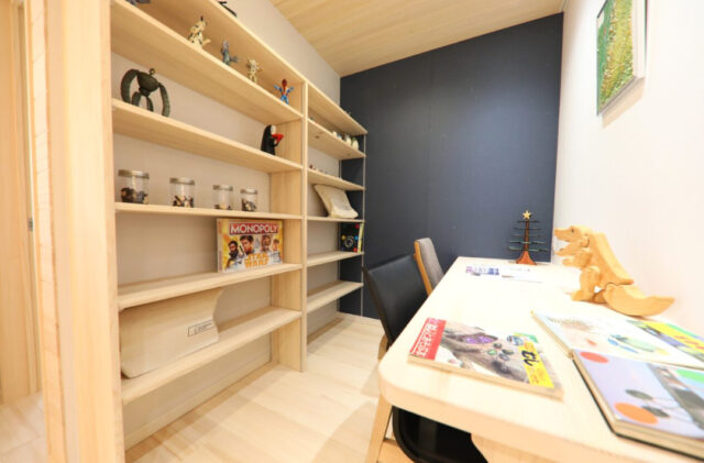 全建具もみの木仕様のコンパクトな家事動線で叶える共働き夫婦の平屋 - もみの木ハウス・かごしま - スタディスペース