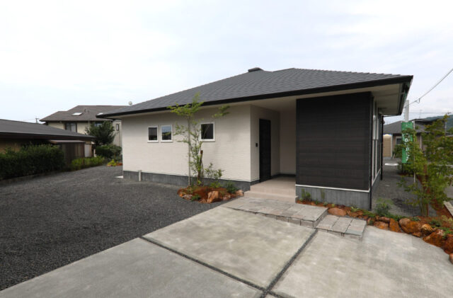 全建具もみの木仕様のコンパクトな家事動線で叶える共働き夫婦の平屋 - もみの木ハウス・かごしま - 外観
