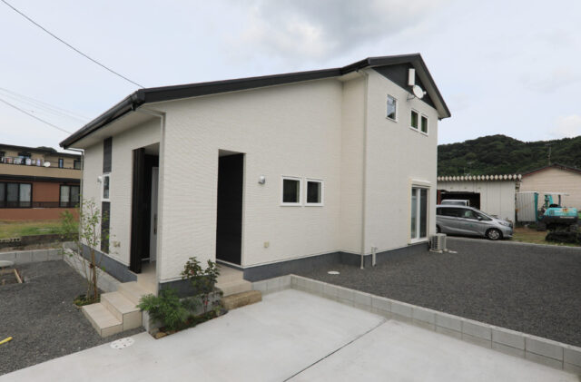 将来を見据えた小屋裏のある機能美を凝縮したコンパクトハウス - もみの木ハウス・かごしま - 外観