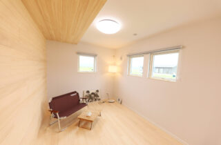 家事ラクを叶える動線×木の特性と将来を見据えた柔軟な設計が光る平屋 - もみの木ハウス・かごしま - 寝室
