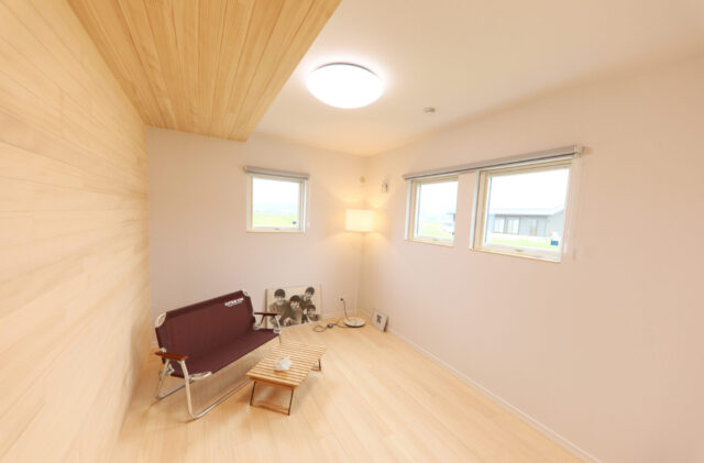 家事ラクを叶える動線×木の特性と将来を見据えた柔軟な設計が光る平屋 - もみの木ハウス・かごしま - 寝室