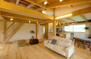 リビング - 木のぬくもりが安らぎを生み出すオープンな住まい - 建築実例 - MOOK HOUSE