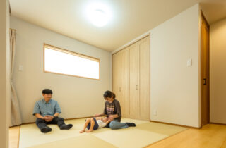 無垢のぬくもりに包まれる快適性抜群のお家 - なごみ工務店 - 和室