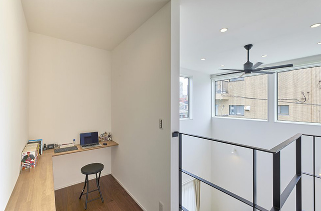 書斎スペース - 無駄なスペースを省いた合理的な間取りの2階建て NEOデザインホーム