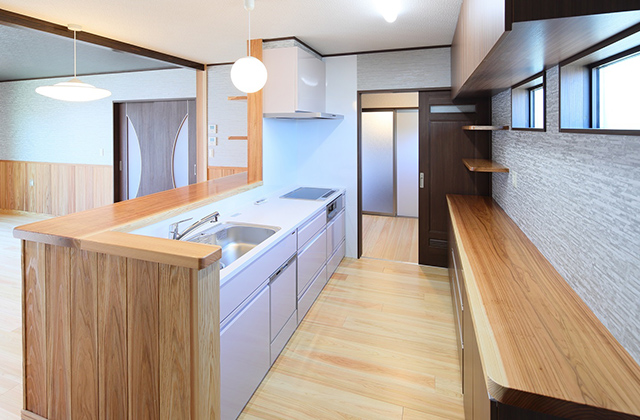 キッチン - かごしま材をふんだんに使用した贅沢な平屋 西川建設