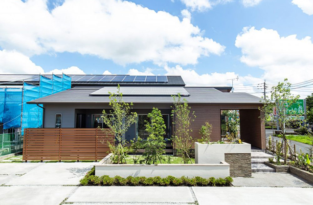 ピースフルタウン札元モデルハウス 深い軒のある家 鹿屋 注文住宅を鹿児島で建てる カゴスマ