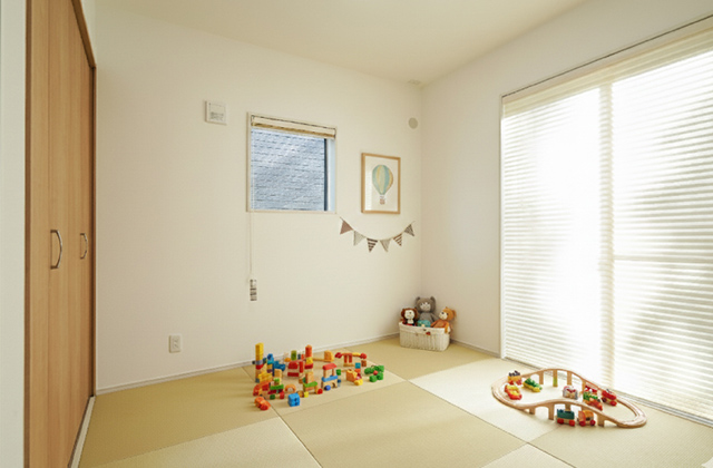 和室 -「木咲な家」平屋建て「人目を気にせず寛げる大きなお庭がある家」(鹿児島市) - 三洋ハウス