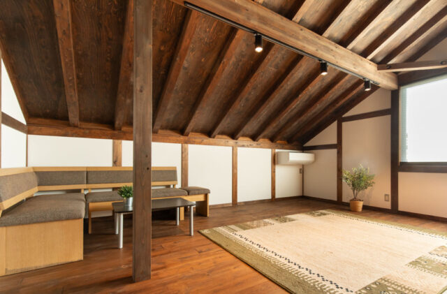古民家の趣を愉しめる機能性豊かな情緒あふれる開放的な住まい - サイエンスホーム - ファミリースペース