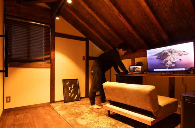 古民家の趣を愉しめる機能性豊かな情緒あふれる開放的な住まい - サイエンスホーム - 多目的スペース