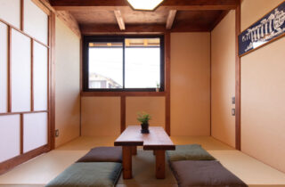 和の趣と光がやさしく調和する圧倒的な開放感に包まれたひのきの家 - サイエンスホーム - 和室