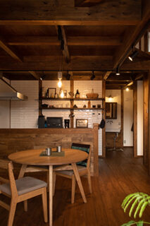 薪ストーブが似合う落ち着いた雰囲気の木の家 - 建築事例 - サイエンスホーム