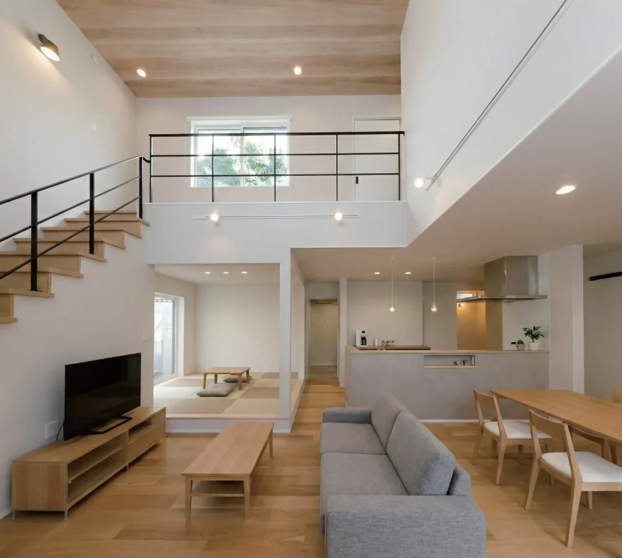 鹿児島市桜ケ丘にて「オープン吹き抜け・小上がり和室・まっすぐ水回り完備！フロアを超えて家族がつながる♪35坪2階建て」の完成見学会【3/20-22】