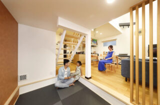 段下がり和室やスキップフロアが魅力の立体的な4層住宅 - 七呂建設 - 和室