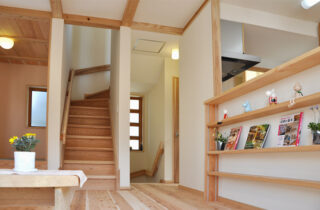 木と光が織りなす和モダンでスタイリッシュな3階建てのお家 - 建築工房匠 - 2階