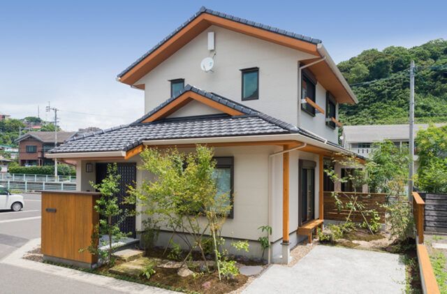 木の香りと和の伝統美が調和する心地良いモダンなお家 - 建築工房匠 - 外観