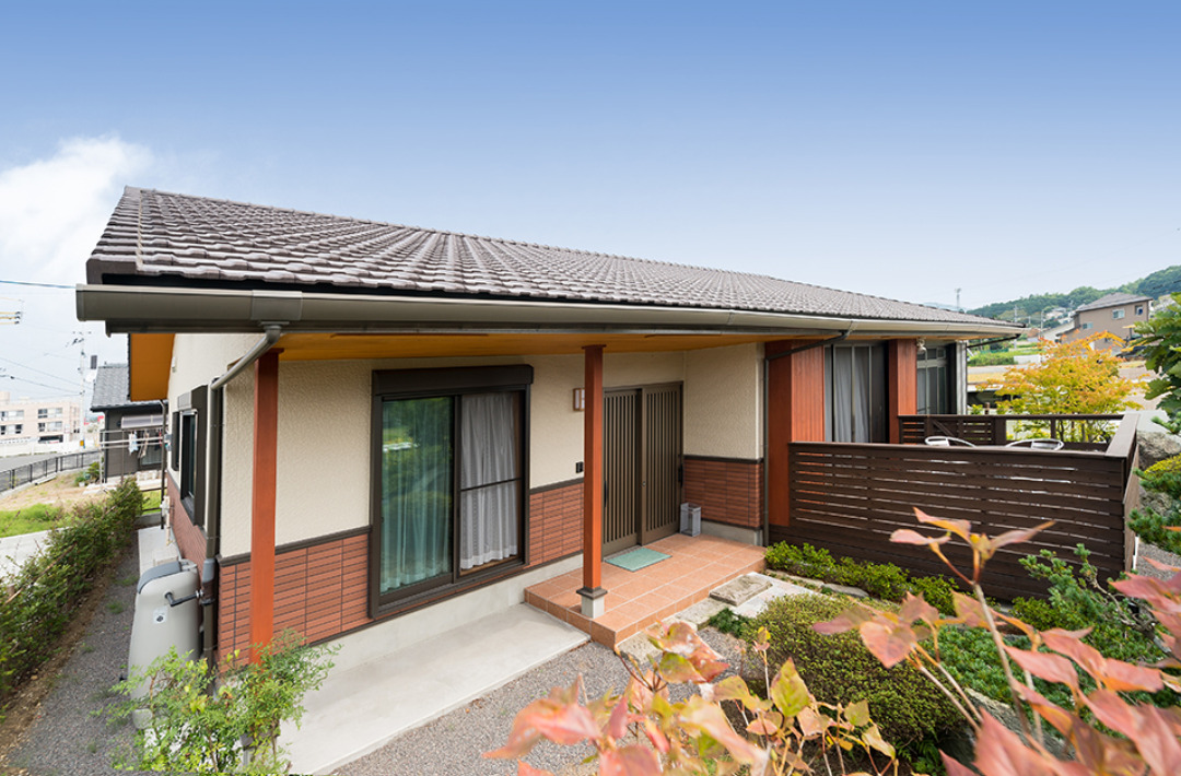 畳と木の温もりあふれる和モダンな土壁のお家 - 建築工房匠 - 外観