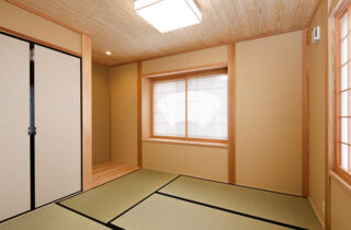 シャープな美しさと温かなデザインが融合した強く心地よい木の家 - 建築事例 - 建築工房匠