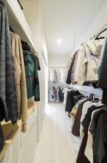 家事効率を極めた上質モダンスタイルの平屋 - トータルハウジング - WIC