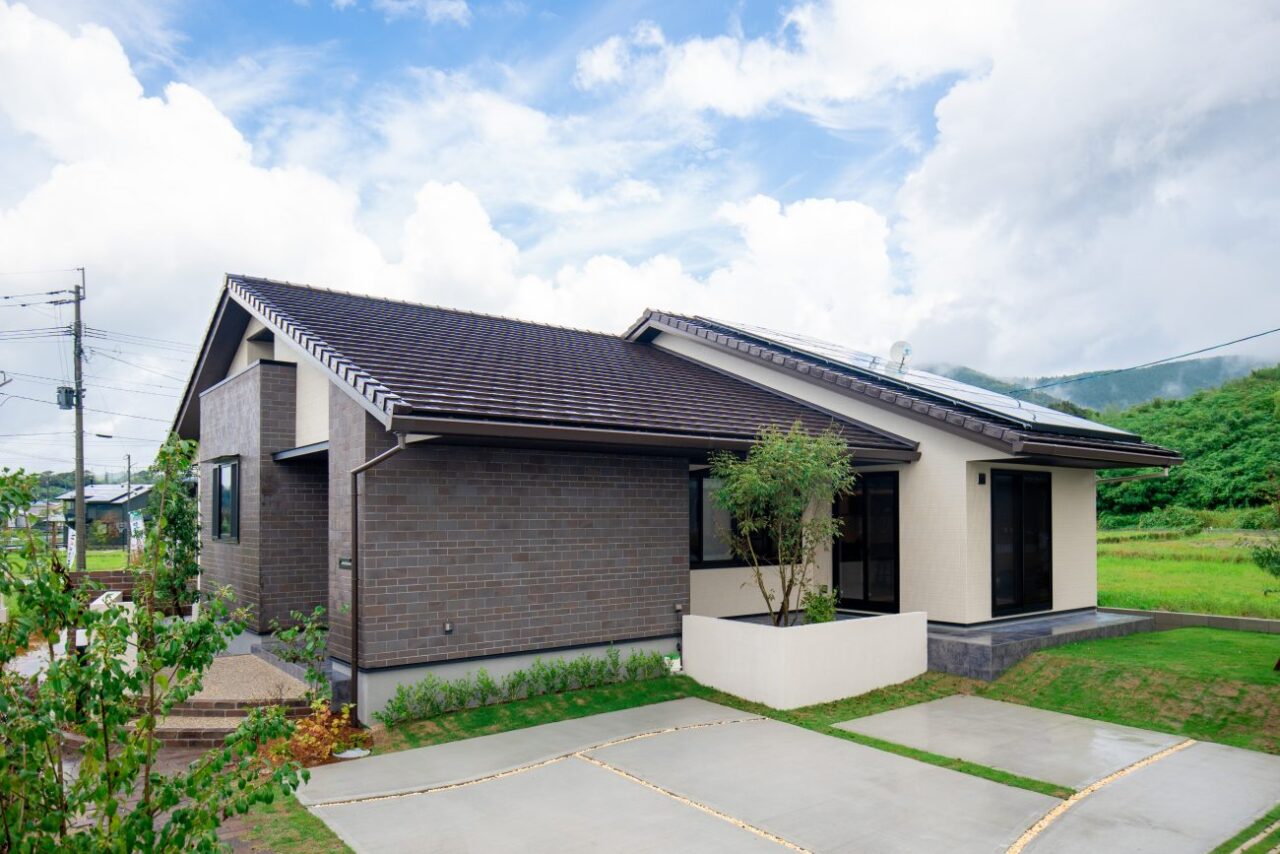 薩摩川内市のモデルハウス2棟にて「秋のプレミアム公開！新価格発表フェア」【10/1-31】