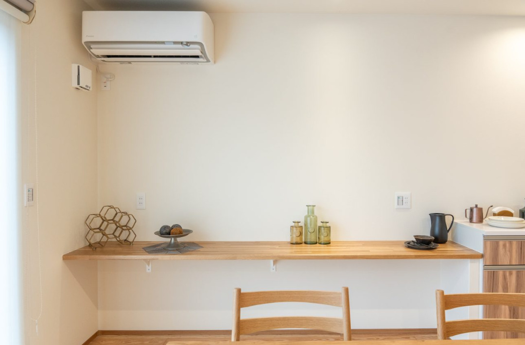 松十文字SELECTINOモデルハウス 4LDK+WIC「アクセントの庇が映える外観と木のぬくもりに包まれる家事ラク動線の家」(鹿児島市) - ヤマサハウス - ダイニング