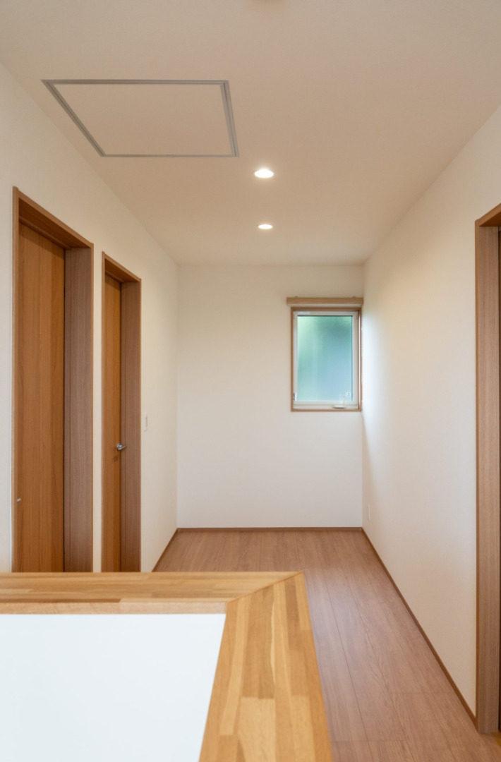 松十文字SELECTINOモデルハウス 4LDK+WIC「アクセントの庇が映える外観と木のぬくもりに包まれる家事ラク動線の家」(鹿児島市) - ヤマサハウス - 2階