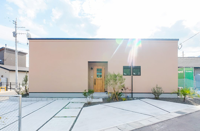 ローズガーデン平松モデルハウス【NOIR】平屋 3LDK「柔らかなベージュに包まれるカフェスタイルの家」(姶良市) - ヤマサハウス