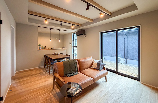 LDK - ローズガーデン平松モデルハウス【NOIR】平屋 3LDK「柔らかなベージュに包まれるカフェスタイルの家」(姶良市) - ヤマサハウス