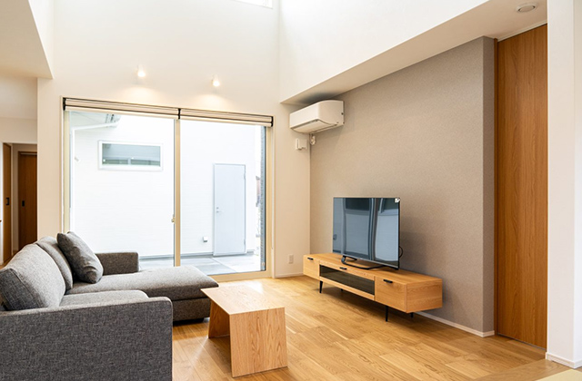 LDK - プライムステージ笠之原YUTORIモデルハウス 平屋 3LDK+畳コーナー「おうちキャンプを楽しめるタイルテラスのある家」(鹿屋市) - ヤマサハウス